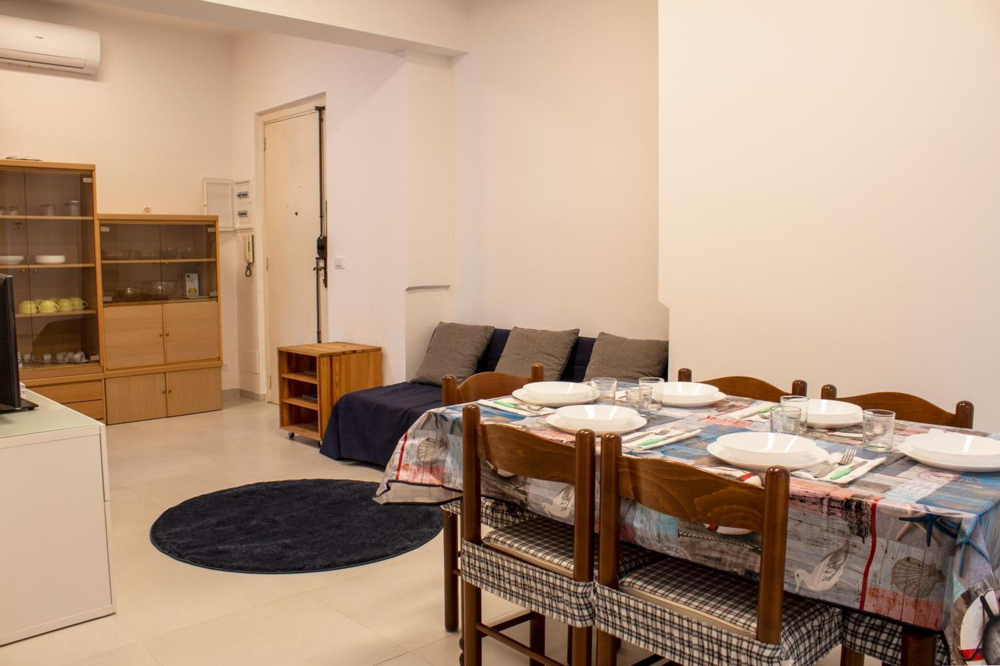 Apartamento 100 Metri Dal Mare Relax A Due Passi Dal Centro Finale Ligure Exterior foto